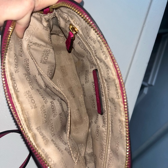 NWOT Michael Kors Pink Pebbled Leather Crossbody Bag - Picture 6 of 7